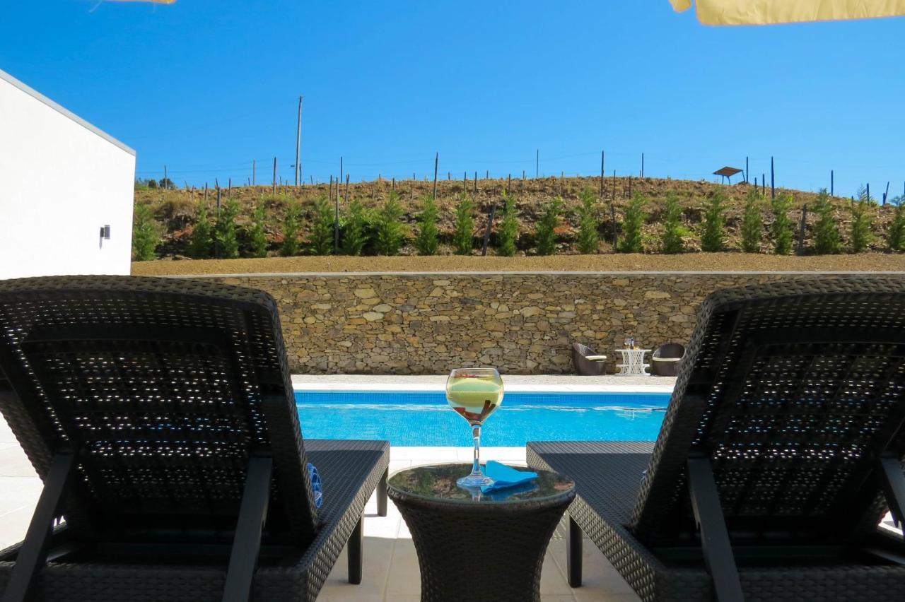 Casa Miradouro Bed & Breakfast Mesao Frio Bagian luar foto